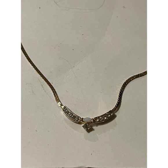 Vintage Gold Tone Herringbone Necklace Opal Rhinestone Curved Pendant 16 Inch - Picture 2 of 5